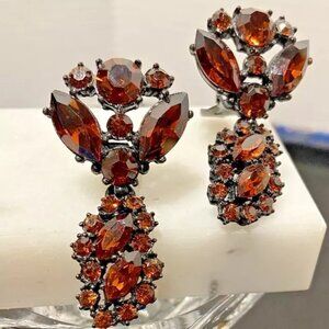 Vintage -Amber Crystal in Black Setting- Drop Earrings- 2 in. Beautiful